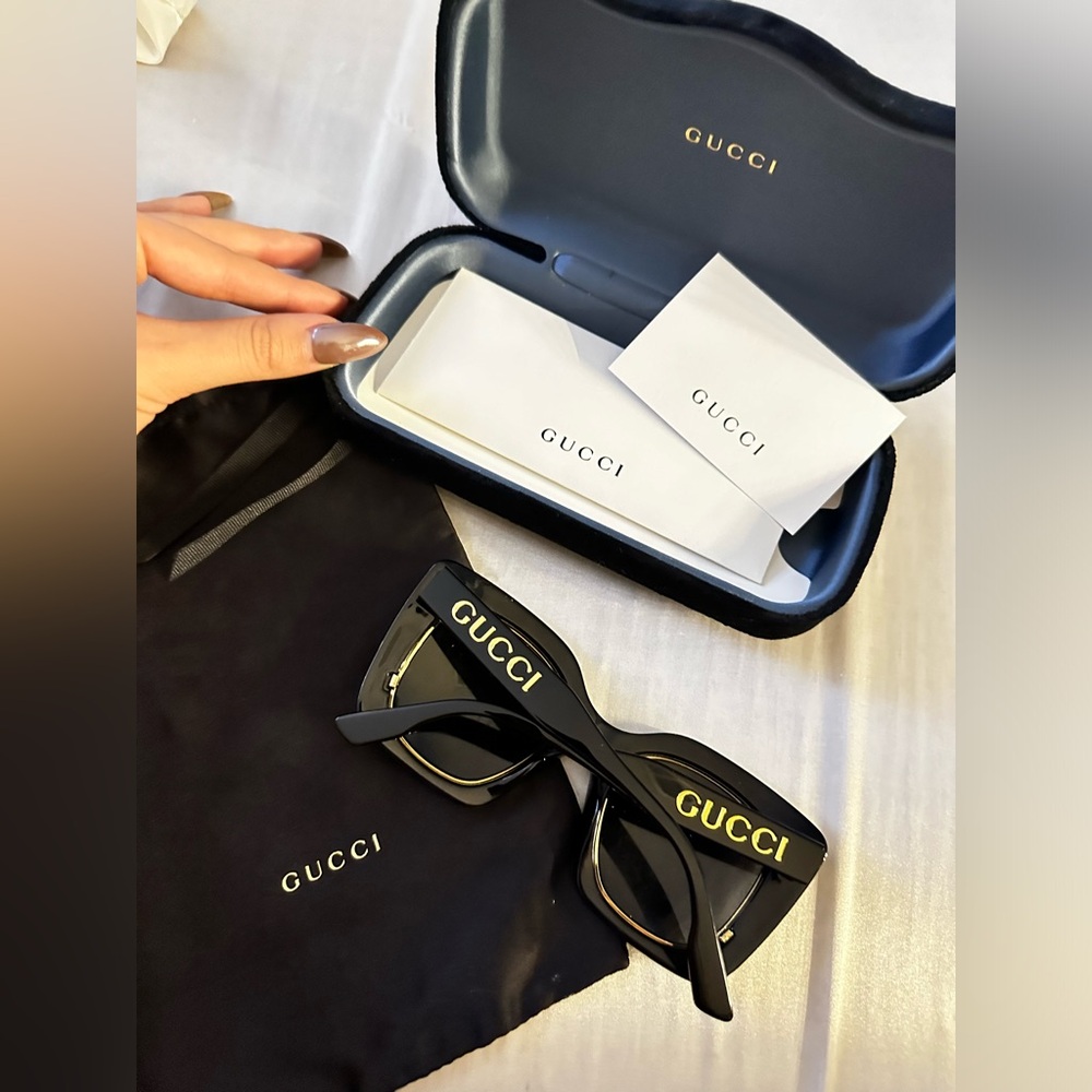 GUCCI sunglasses